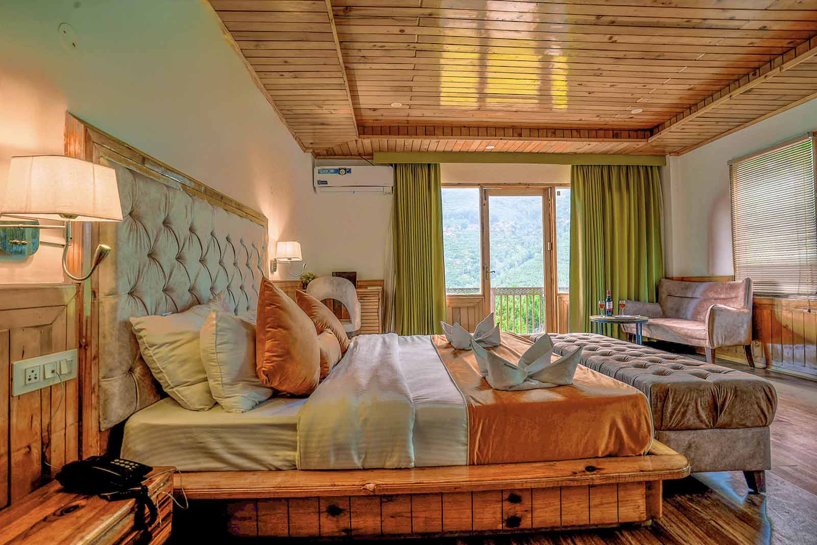 Room15